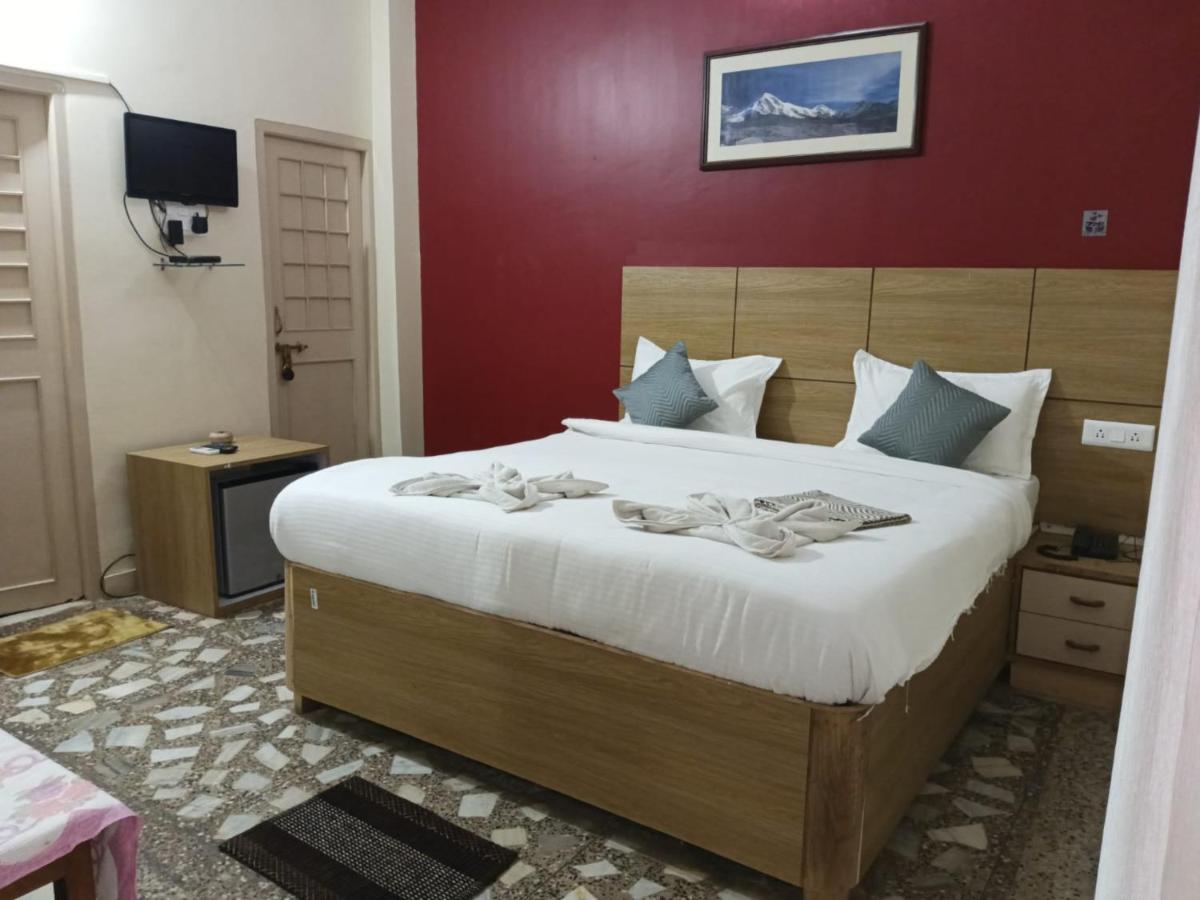 Chandan Resort Puri Buitenkant foto