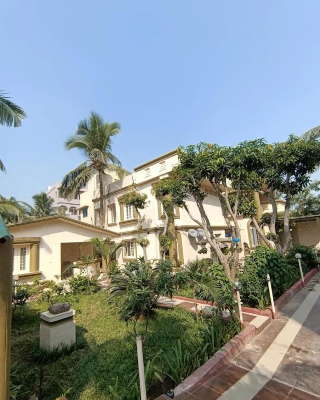 Chandan Resort Puri Buitenkant foto