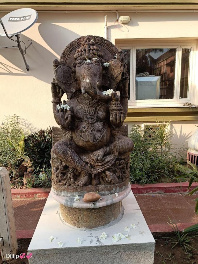 Chandan Resort Puri Buitenkant foto